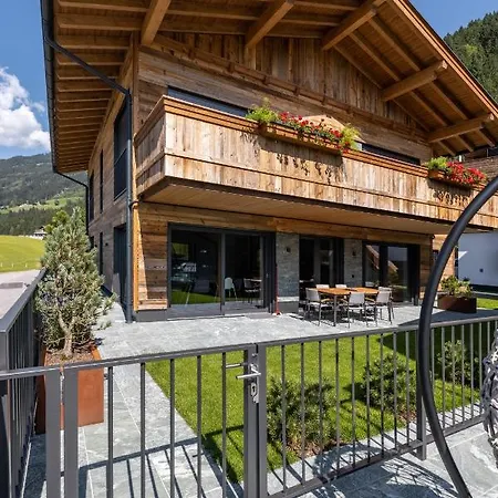 Hochfeldhof Apartment