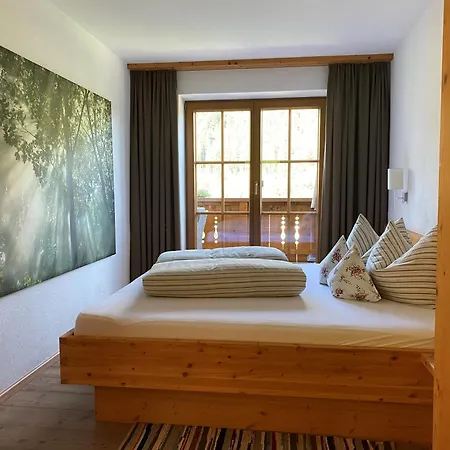 Hochfeldhof Apartman *